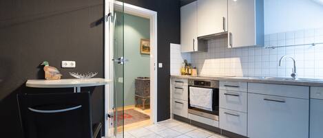 Microwave, oven, dishwasher