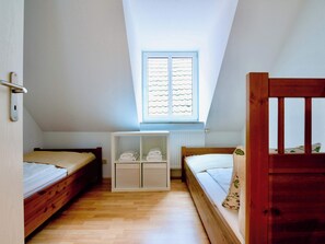 Unclassified image, 3 of 15, button