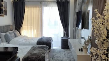 WiFi, bed sheets