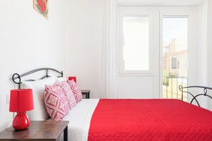 1 bedroom, iron/ironing board, WiFi, bed sheets - Cagliari Sunshine Apartment CIN IT092009B4000T9076 (Cagliari)