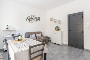 Interior - Cagliari Sunshine Apartment CIN IT092009B4000T9076 (Cagliari)