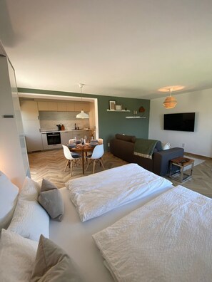 1 bedroom, iron/ironing board, Internet, bed sheets - 75 sqm I box-spring bed I garden I luxury bathroom (Spalt)