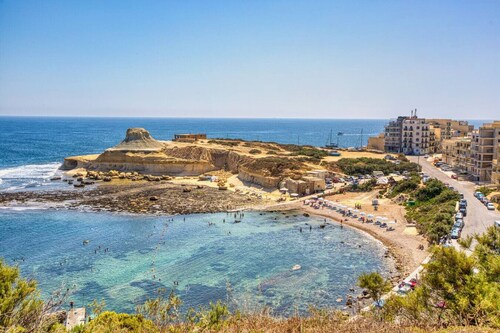 Apartment in Marsalforn – Beaches & Seaside Dining