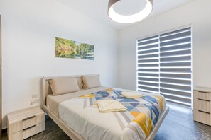 Bügeleisen/Bügelbrett, WLAN, Bettwäsche