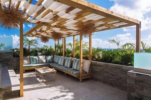 Rooftop terrace - Newport House Playa by The Spot Rentals (Playa del Carmen)