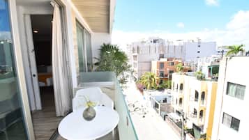 Appartement Supérieur, balcon, vue ville | Balcon