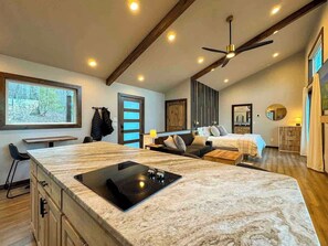 1 chambre, fer et planche à repasser, Wi-Fi, literie fournie