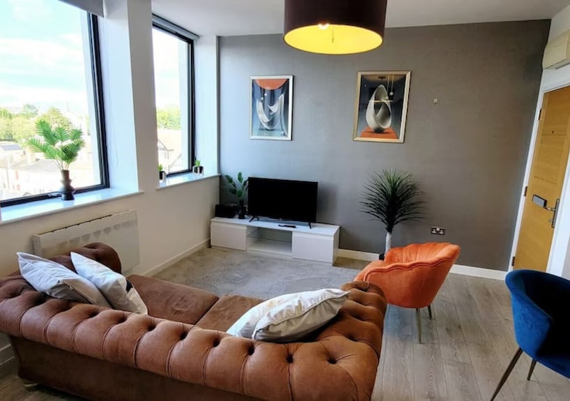 Comfy 2-bed Flat In Chelmsford Wifi + Parking - 切爾姆斯福德