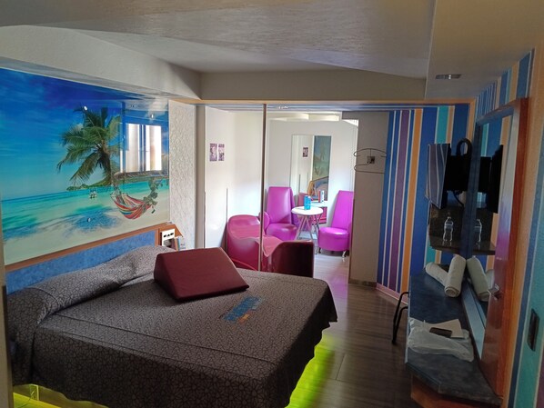 Family Double Room | Free WiFi