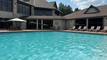 Piscina a l'aire lliure