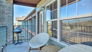 Property grounds - KING BED-Cozy Condo For Two on Ledgestone Golf Course-1 Mile From SDC-Free WIFI (Reeds Spring)