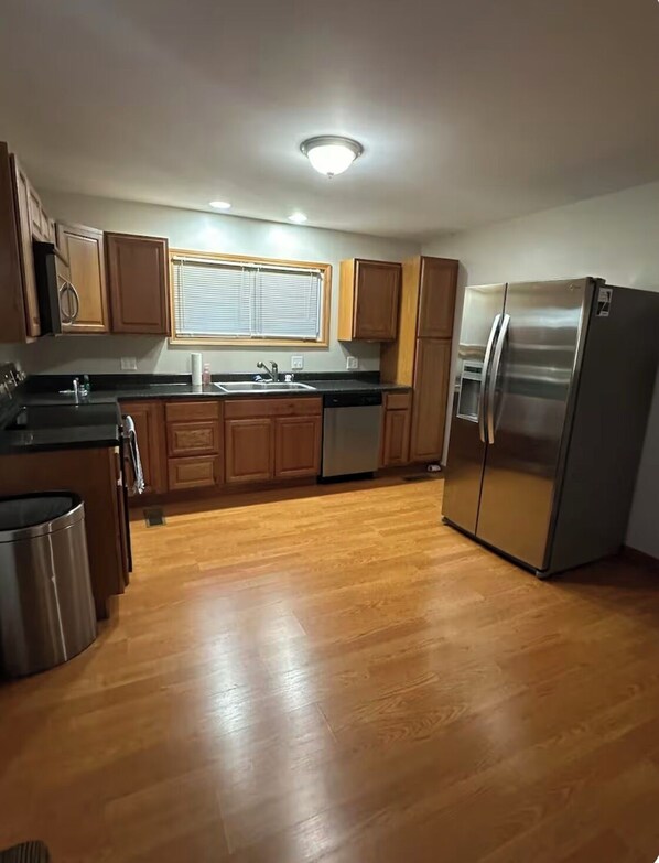 Microwave, oven, stovetop, dishwasher