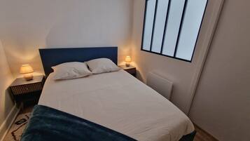 1 bedroom, iron/ironing board, WiFi, bed sheets