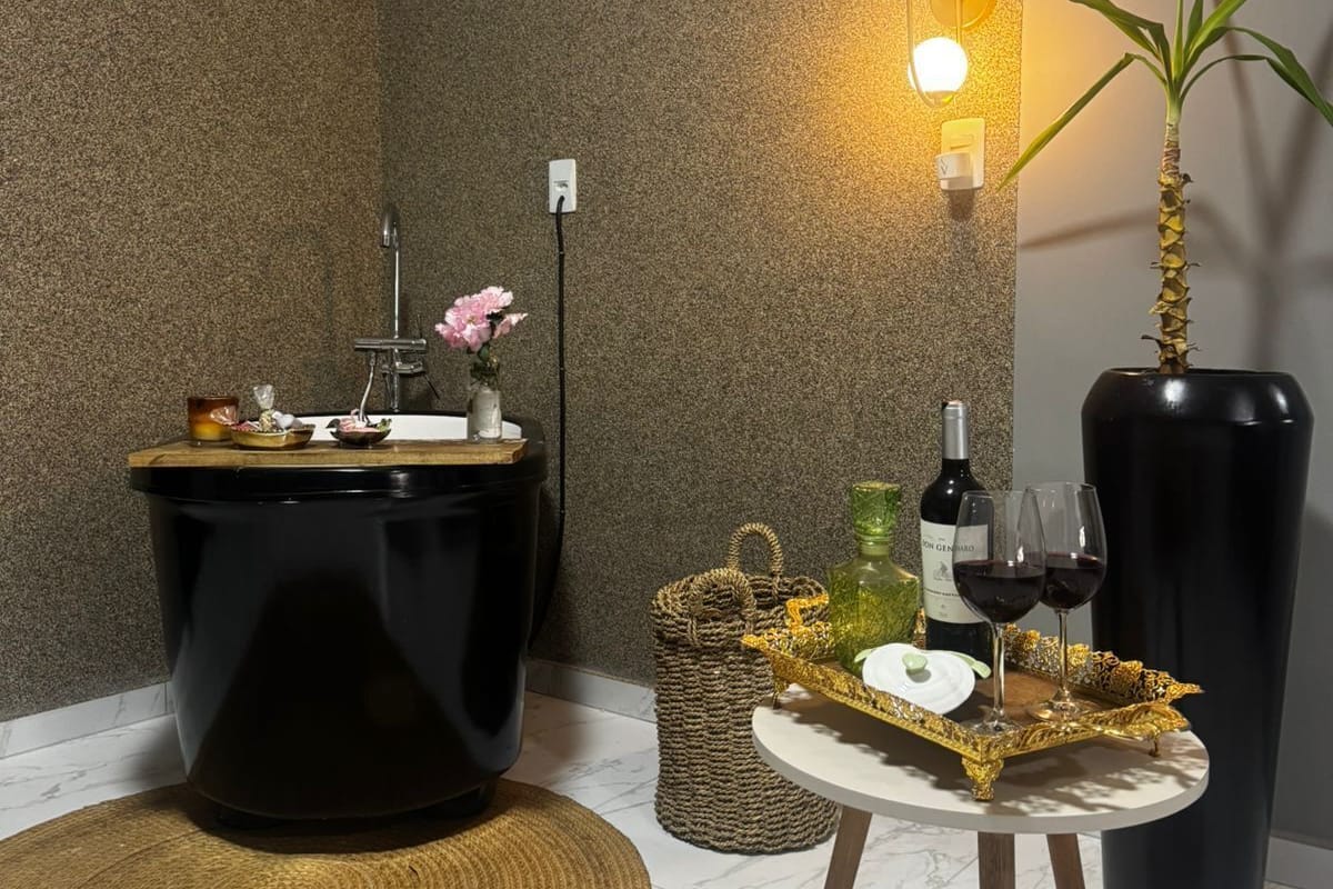 Deluxe Double Room, 1 Queen Bed | Room amenity