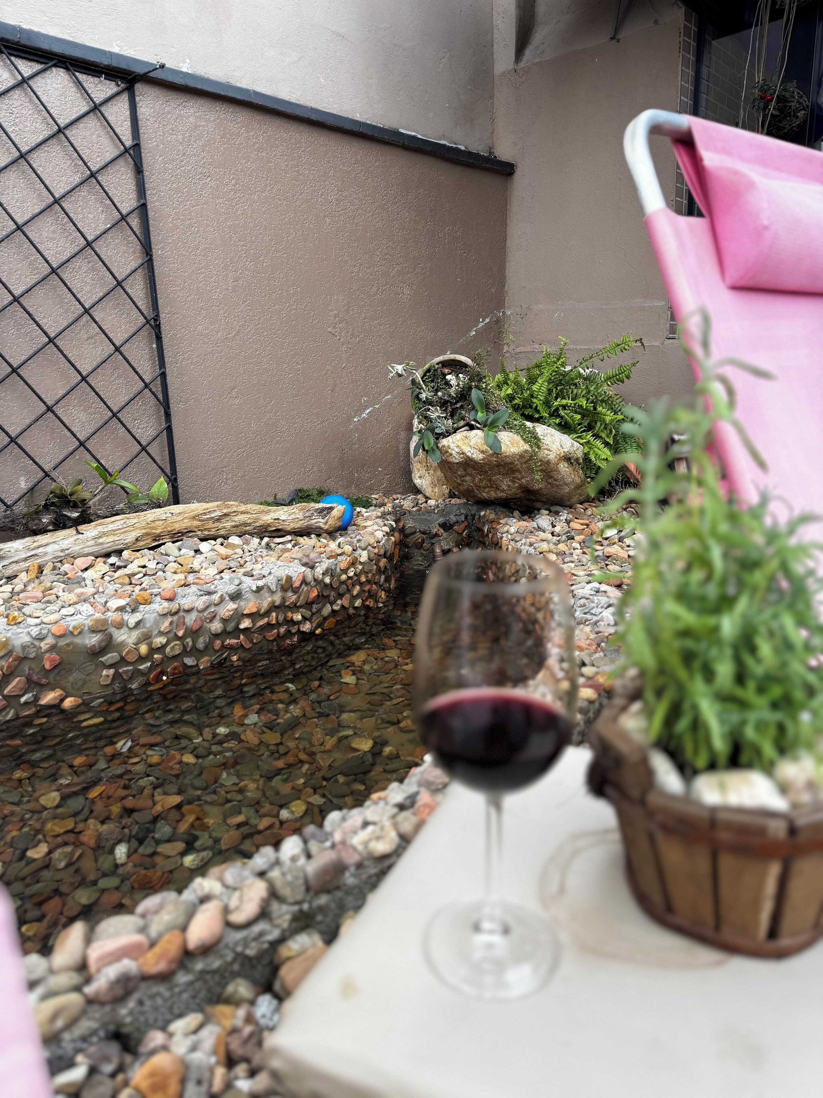 Deluxe Double Room, 1 Queen Bed | Free WiFi