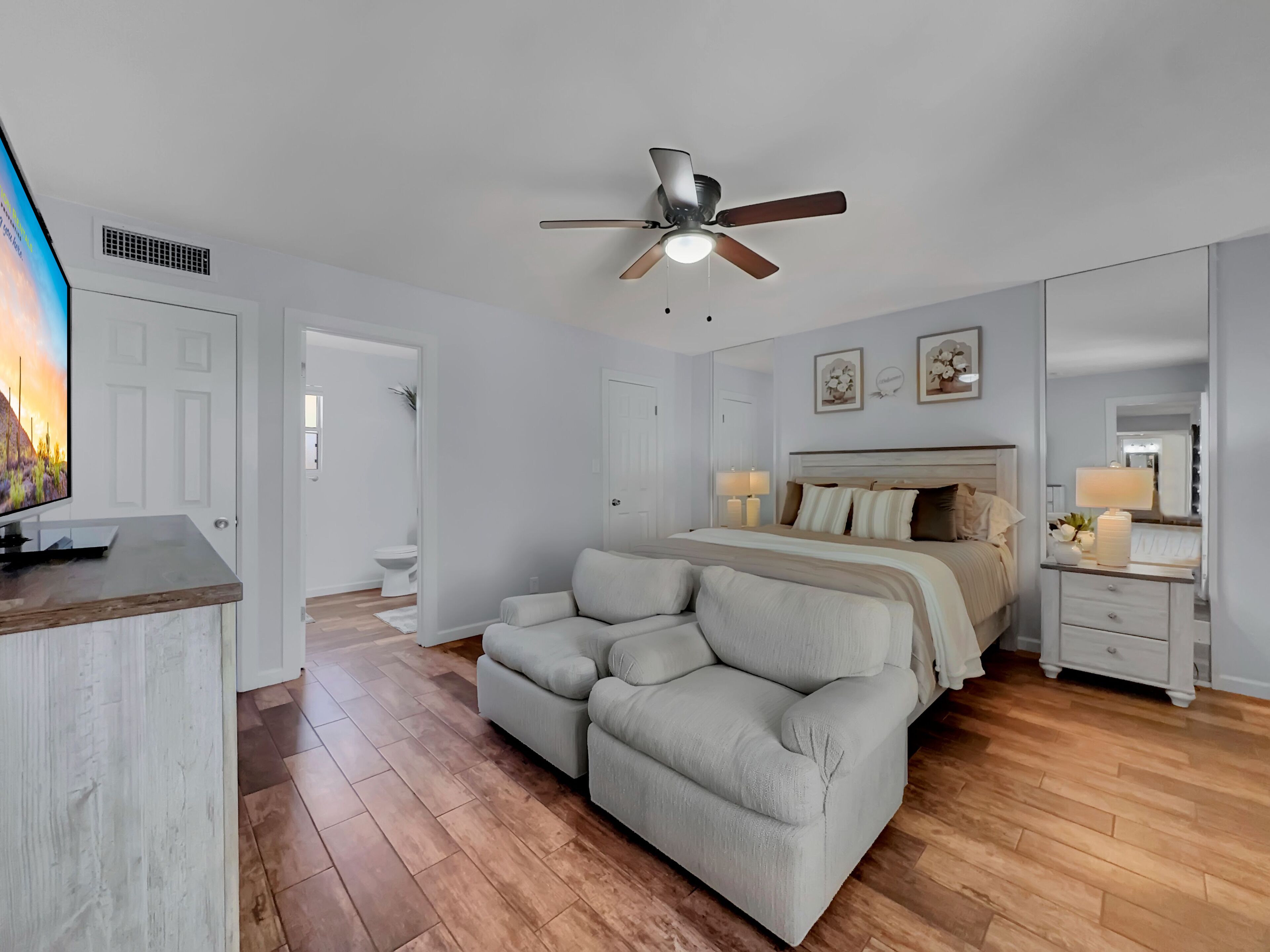 House, Multiple Beds, Patio, Pool View (Silk Oak Tempe) | 3 bedrooms, individually decorated, individually furnished, bed sheets