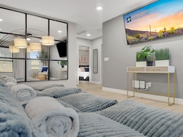 4 habitaciones, decoración personalizada y muebles diferentes