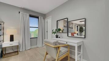 House, Multiple Beds, Pool Access, Pool View (Puesta Del Sol) | Interior