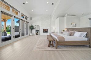 واي فاي مجانًا وملاءات أسرّة