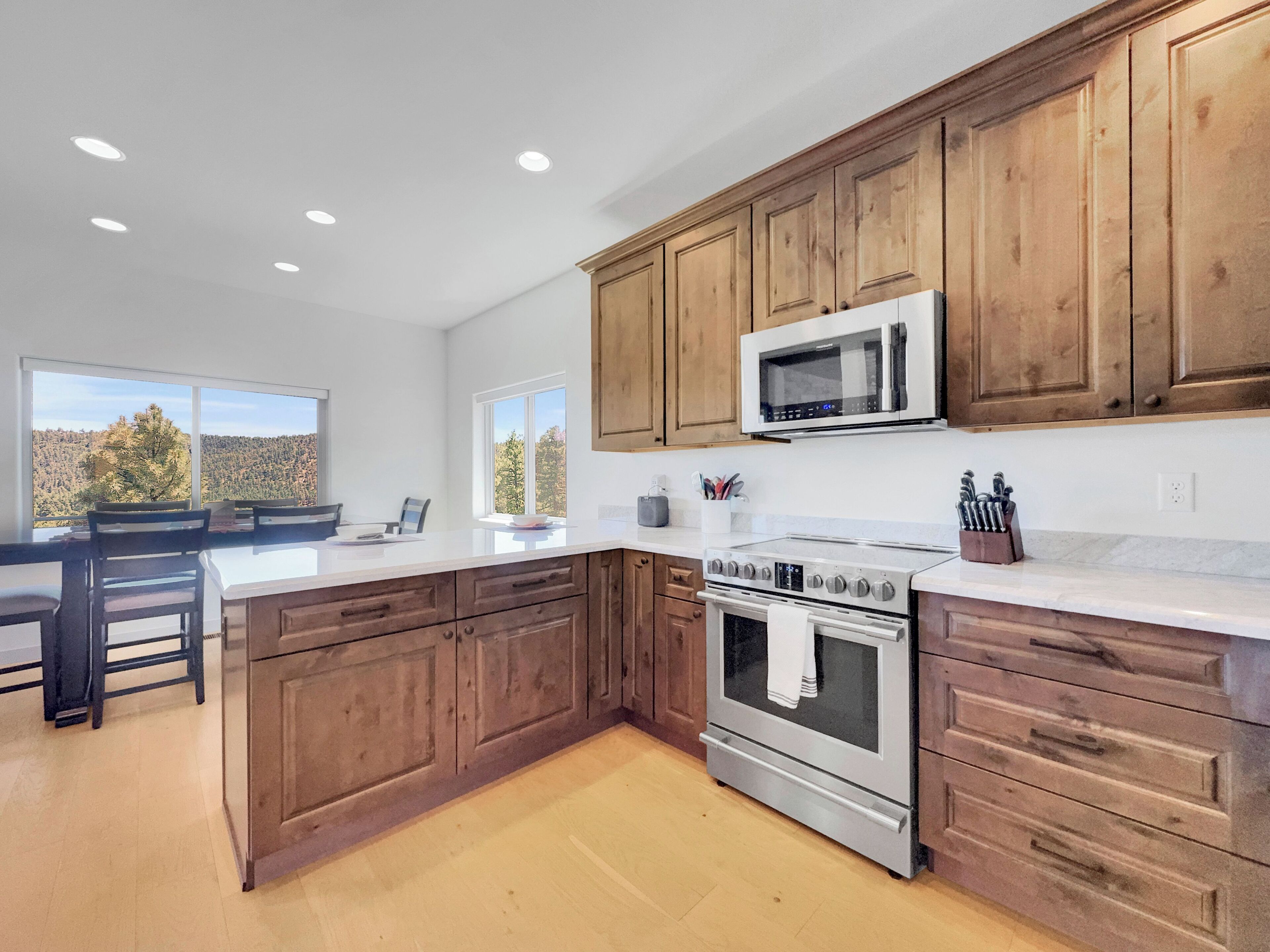 Casa, varias camas, hidromasaje, vista a la montaña (Tomahawk Strawberry) | Cocina privada