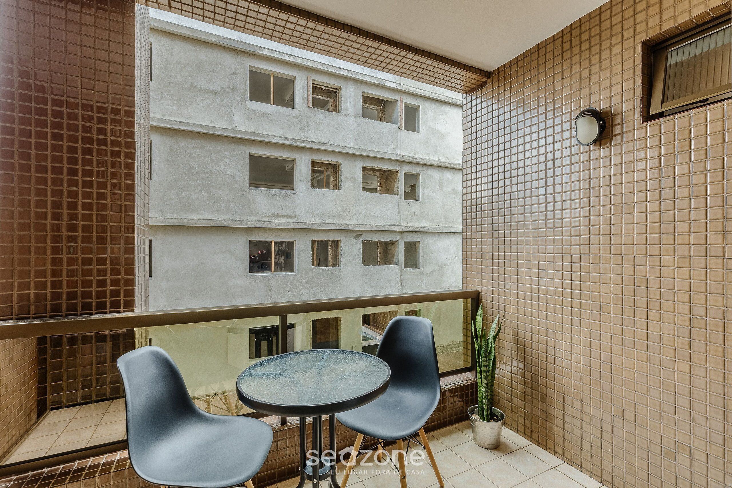 Basic Apartment | Terrace/patio
