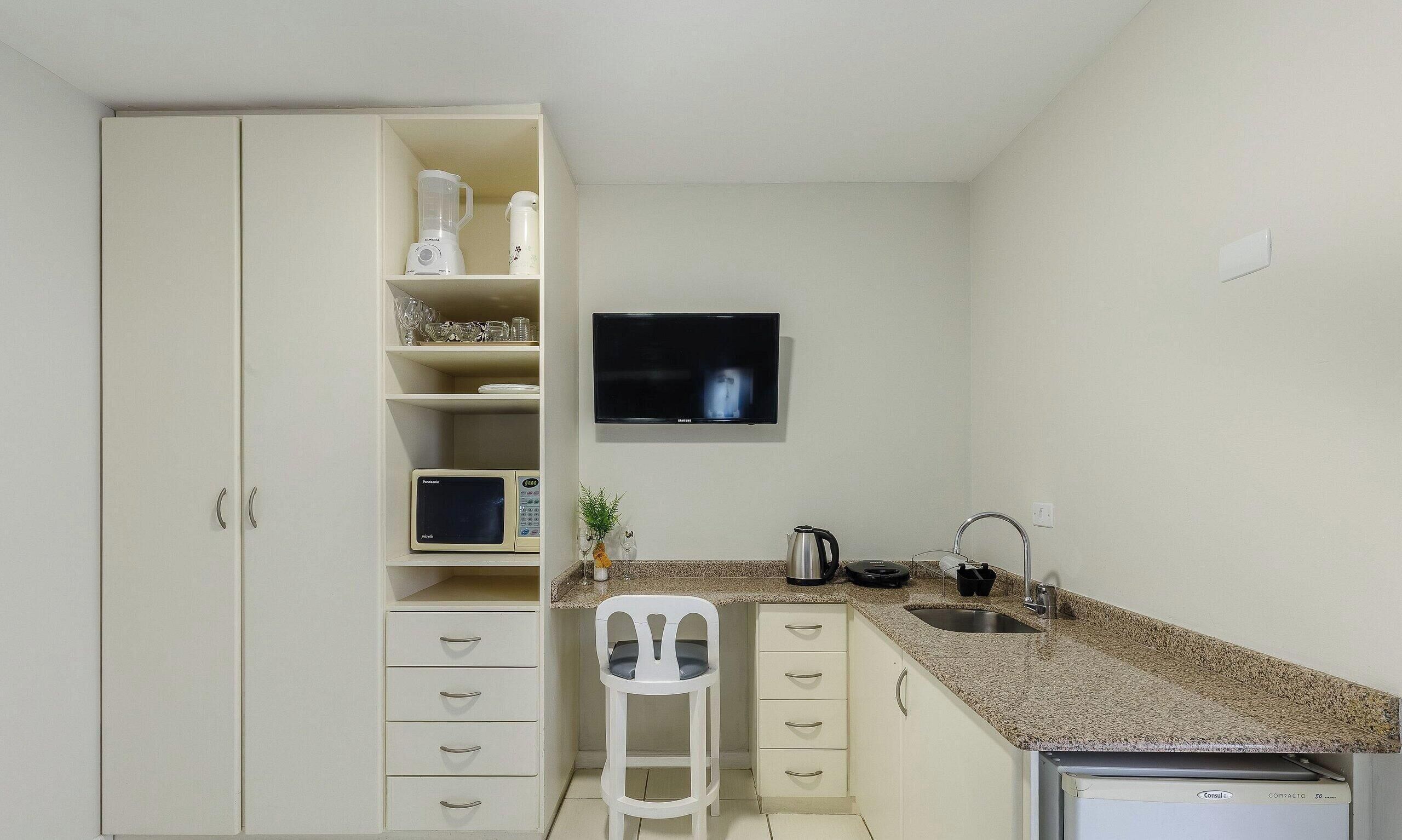 Basic Apartment | Private kitchen