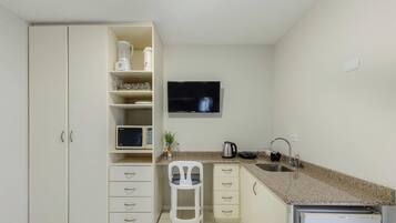 Basic Apartment | Private kitchen