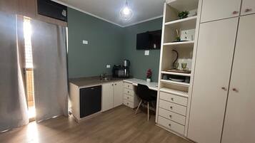 Basic Apartment | Private kitchen