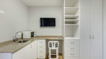 Basic Apartment | Private kitchen