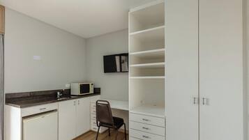 Basic Apartment | Interior