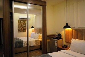 Cots/infant beds