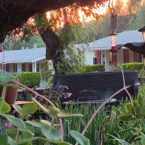 Sierra Pelona Motel