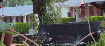 Sierra Pelona Motel