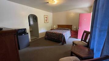 Deluxe Double Room, Non Smoking, Private Bathroom | Free WiFi