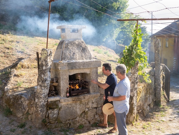 Property grounds - Castelo Gerês | Exquisite Eco-Cottage - jacuzzi (Lindoso)