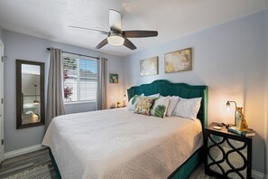 4 habitaciones, tabla de planchar con plancha y acceso a internet 