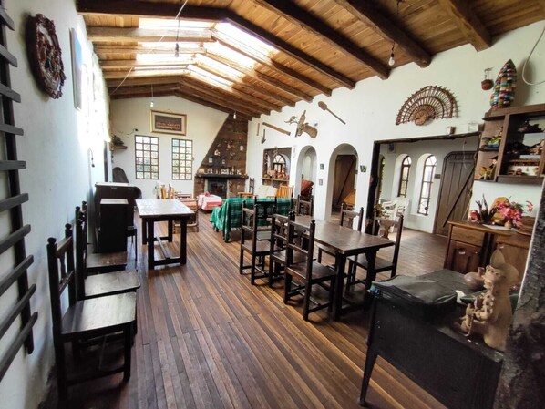 Interior detail - Hostería Tiopullo  (Mulaló)