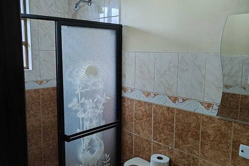 Habitación triple estándar, vista a la montaña | Wifi gratis