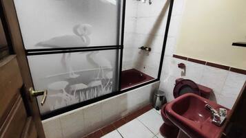 Comfort Double Room, Mountain View | Bathroom