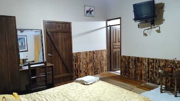 Habitación Confort doble, vistas a la montaña | Wifi gratis
