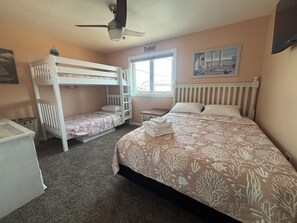2 bedrooms, free WiFi - Breathtaking views!   Serene Coastal Cottage in West Creek, minutes from LBI (Eagleswood)
