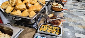 Esmorzar diari continental gratuït