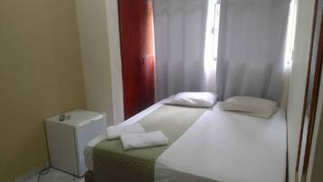 Quarto casal, 1 cama de casal | Wi-Fi de cortesia