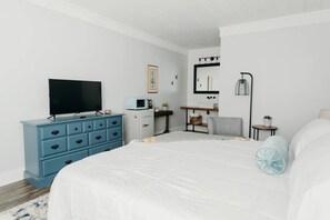 WiFi, bed sheets - Captain`s Cove, Lakeside Inn at Dale Hollow (Monroe)
