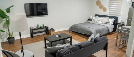 1 sovrum, internet och sängkläder