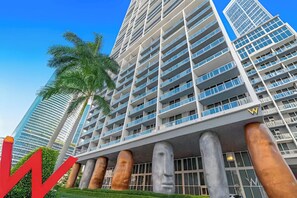 Exterior - The Bay Suites - W Miami (Miami)