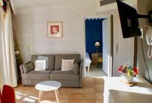 TV - Les Roseaux du Lac 102 - Location avec plage privée pour 2 personnes (Duingt)