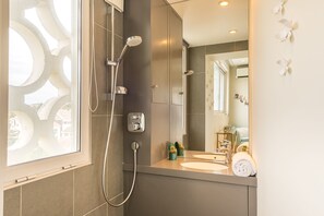 Free toiletries, hair dryer, towels