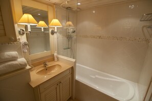 مجففات شعر، مناشف