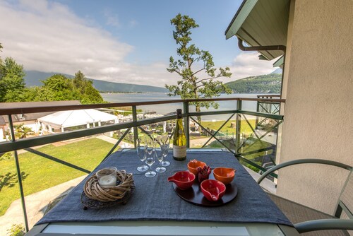 Roseaux du lac 207 - Duplex avec balcon et superbe vue sur le lac